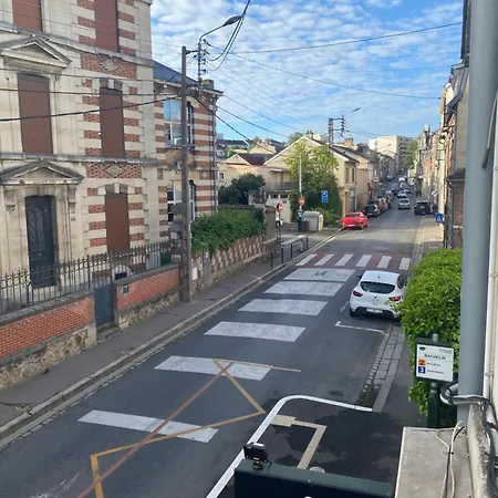 L'elegant: 80m2 Vue Sur Vignoble Au Centre D'epernay!! Apartament